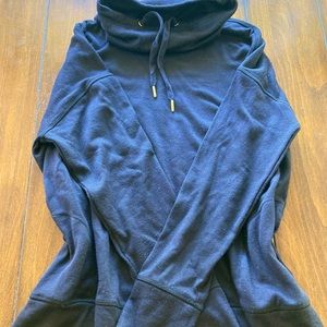 Stylish Black old navy Loose turtleneck top 🖤